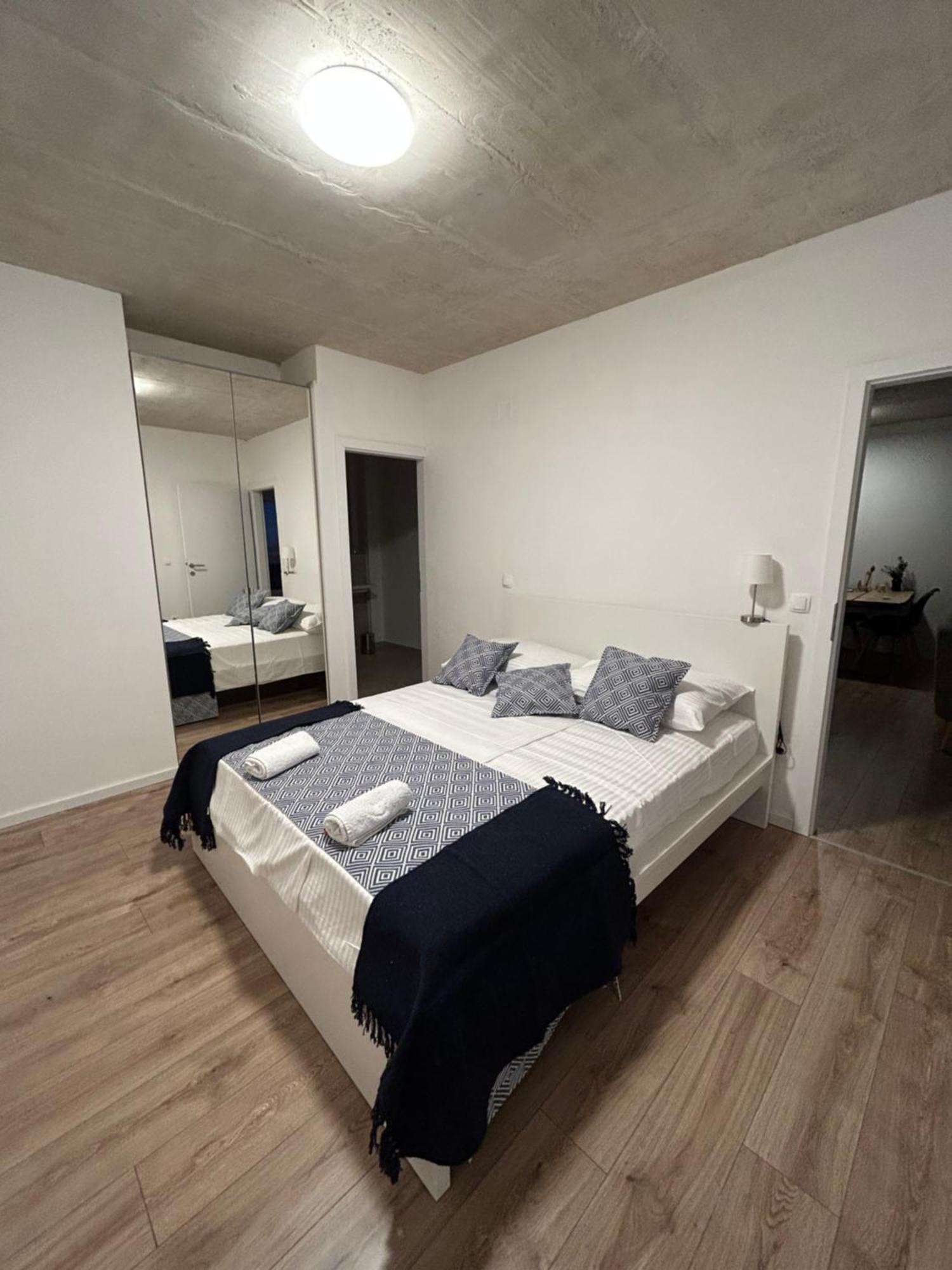 Twenty-Punat Apartments Eksteriør bilde
